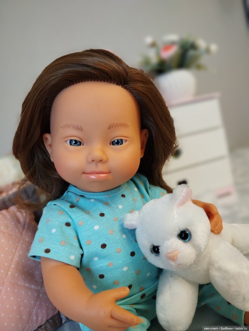 Солнечный ребёнок. Кукла-пупс Miniland