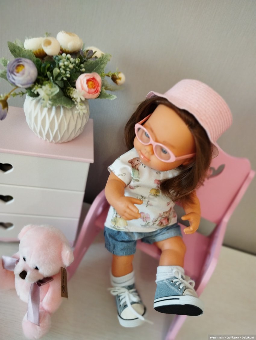 Фотосет переодевательный). Куклы Miniland