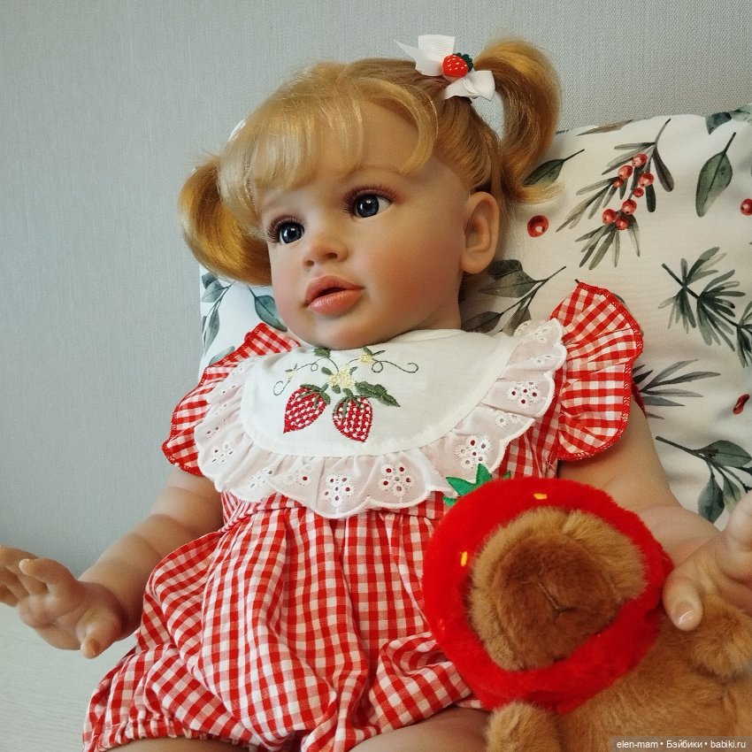Три сестрички,три клубнички🍓🍓🍓