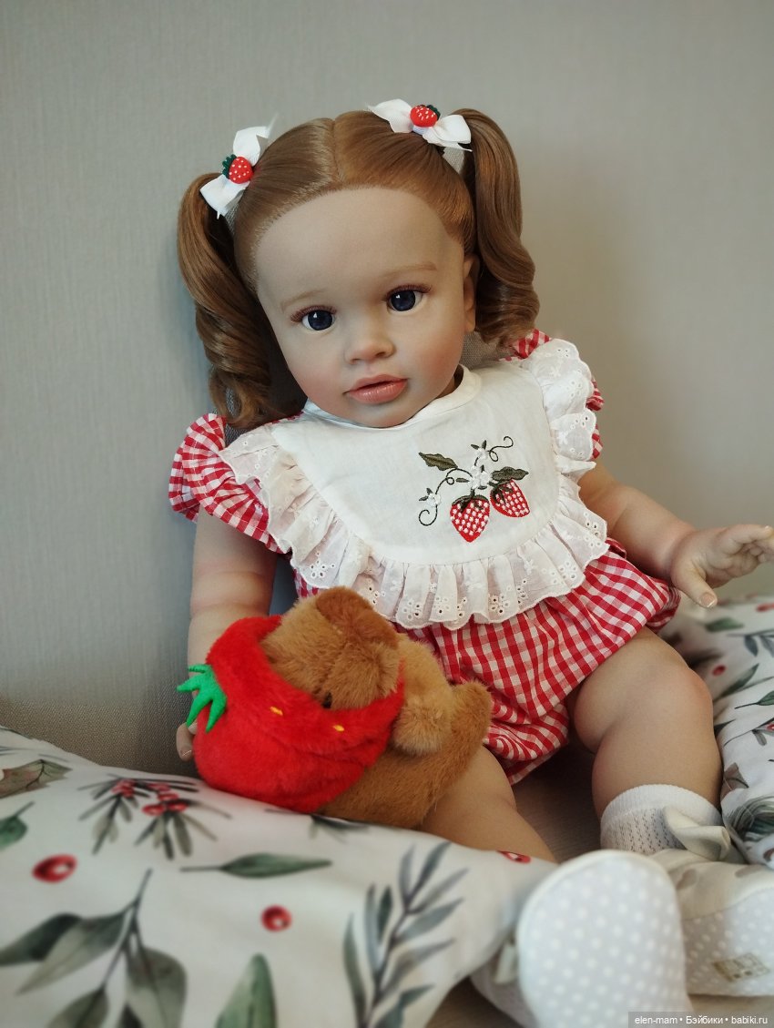 Три сестрички,три клубнички🍓🍓🍓