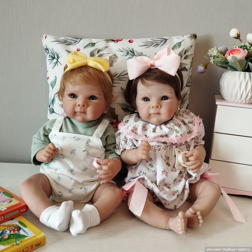 Эльза👧🏼, книжки📚 и малышки👶🏻👶🏻