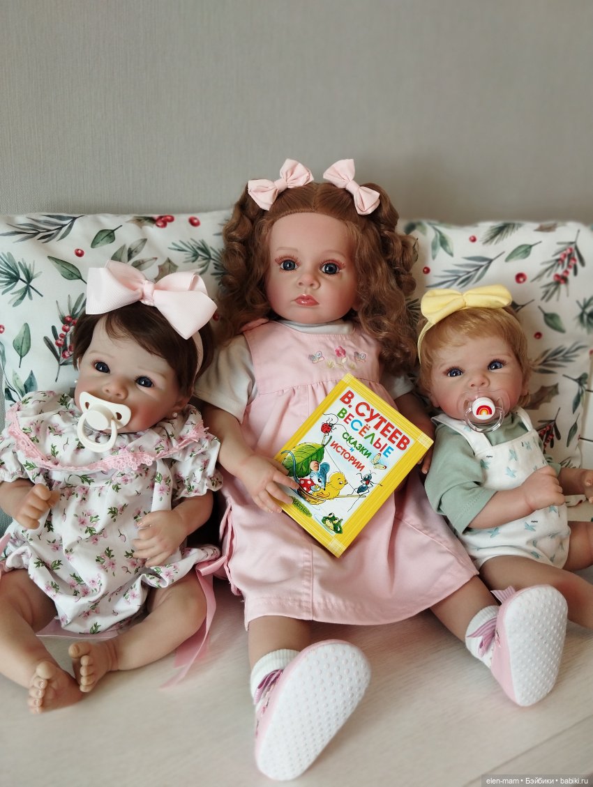 Эльза👧🏼, книжки📚 и малышки👶🏻👶🏻