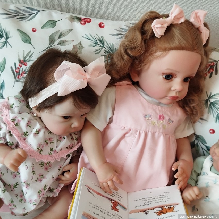 Эльза👧🏼, книжки📚 и малышки👶🏻👶🏻