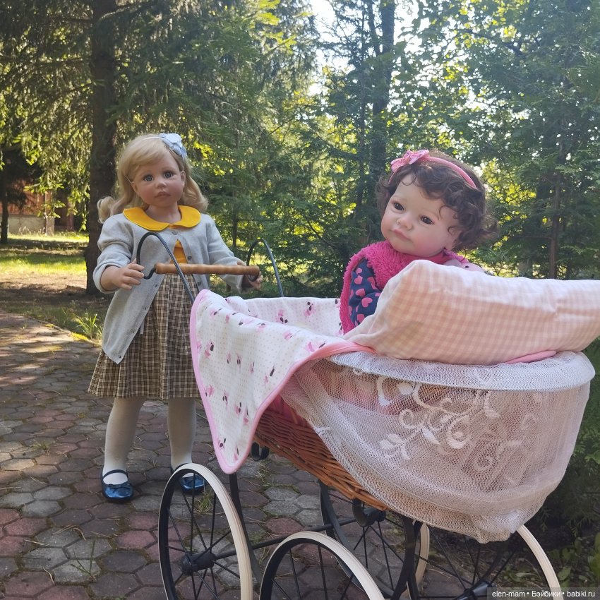 Неспешная прогулка🌳🌲🌳🌲🌳 — Куклы Monika Levenig и Monika Peter