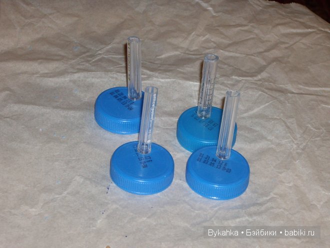 Мастер-класс. Стенд для куклы из подручных материалов