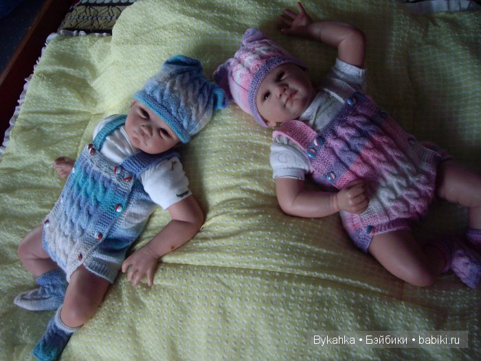 " Моим рукам покоя нет" Вязаные комплекты для пупсов и реборнят