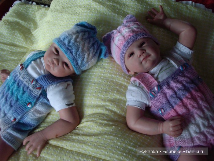 " Моим рукам покоя нет" Вязаные комплекты для пупсов и реборнят