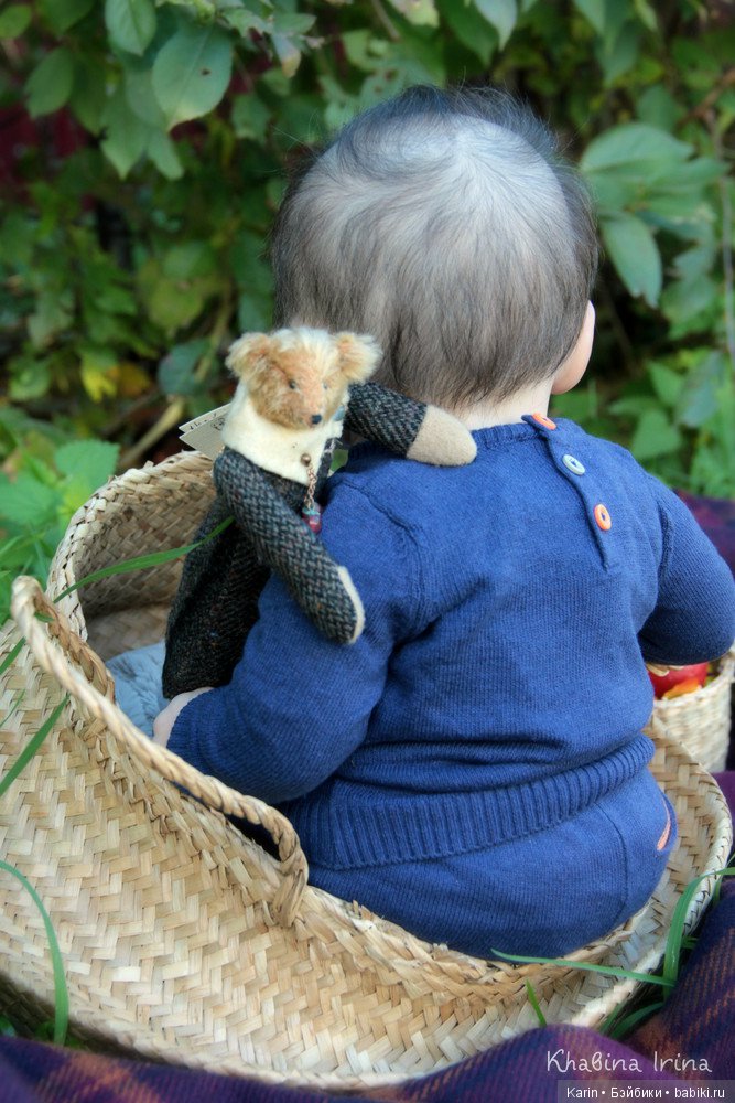 Есть в осени первоначальной