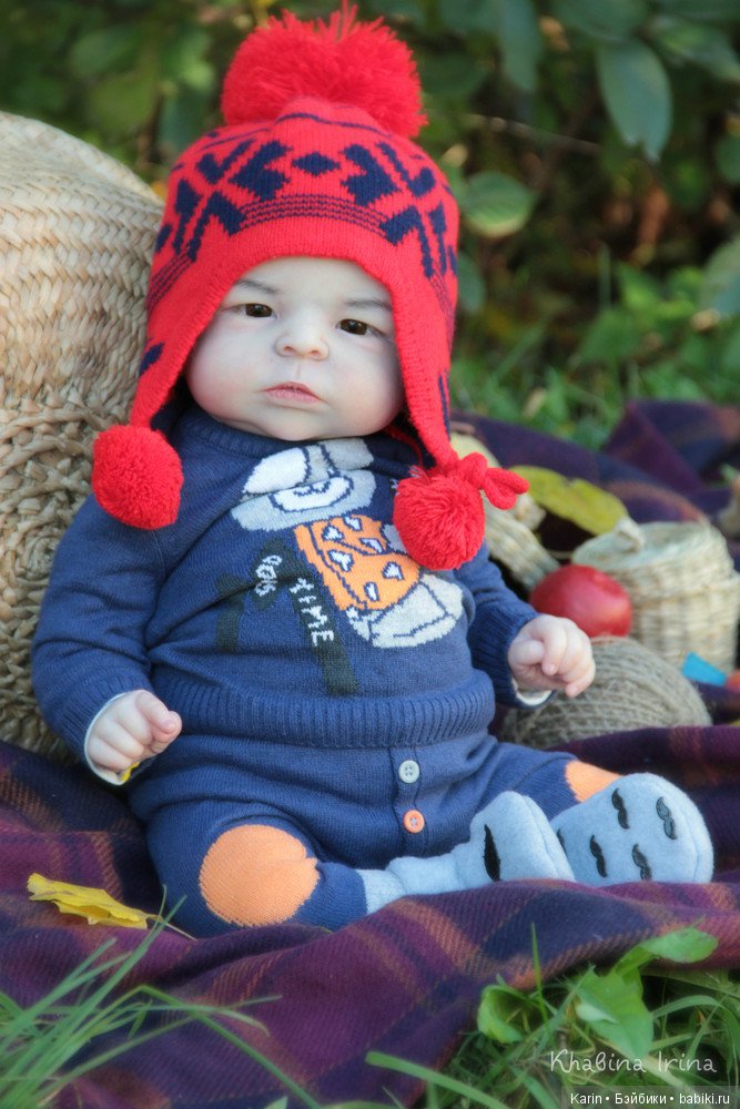 Есть в осени первоначальной