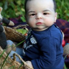 Есть в осени первоначальной