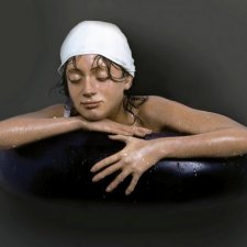 Скульптуры купальщиц от Кэрол Фойерман