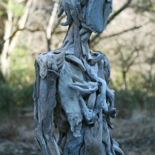 Пугающие скульптуры из коряг от Нагато Ивасаки (Nagato Iwasaki)