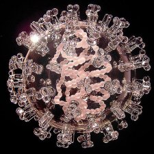 Смертельные болезни в виде прекрасных скульптур из стекла от британский художник Люка Джеррома (Luke Jerram)