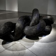 Необычные творения британского скульптора Кэйт Макгуаер (Kate MccGuire)