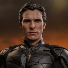 В Гонконге состоялся релиз фигурки Бэтмена от Hot Toys по трилогии Нолана