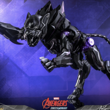 Hot Toys анонсировали дайкастовую фигурку Чёрной Пантеры по мотивам комикса "Мстители: Механическая атака".