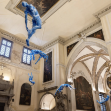 Уго Рондиноне (Ugo Rondinone), инсталляция «Humancloud», Венеция, 2022