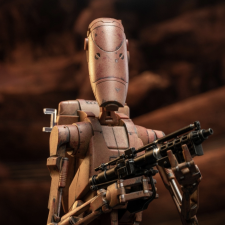 В Гонконге состоялся релиз фигурки Боевого Дроида от Hot Toys по мотивам фильма «Звёздные войны. Эпизод II: Атака клонов»