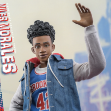 Hot Toys анонсировали фигурку Майлза Моралеса по анимационному фильму «Человек-паук: Паутина вселенных».