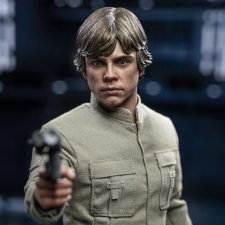 В Гонконге состоялся релиз фигурки Люка Скайуокера от Hot Toys по мотивам фильма «Звёздные войны. Эпизод V: Империя наносит ответный удар»