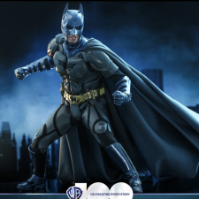 Hot Toys анонсировали фигурку эксклюзивную фигурку Бэтмена