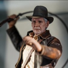 Прототип фигурки Индианы Джонса от Hot Toys по мотивам фильма «Индиана Джонс и Колесо судьбы» в магазине Secret Base