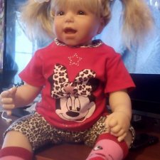 Наша Маша стала сидячей девочкой