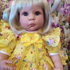 Теперь Яночка в новом платье