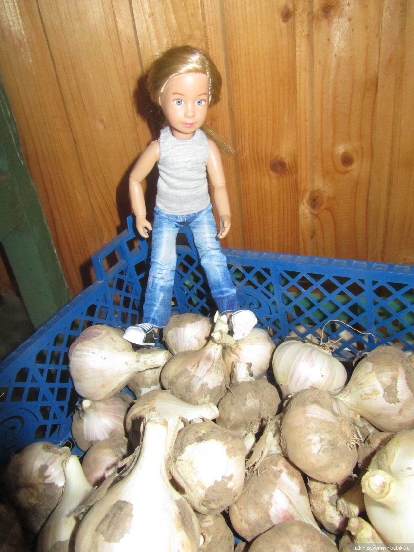 Вера Крузенлинг на даче. Kathe Kruse Kruselings Doll