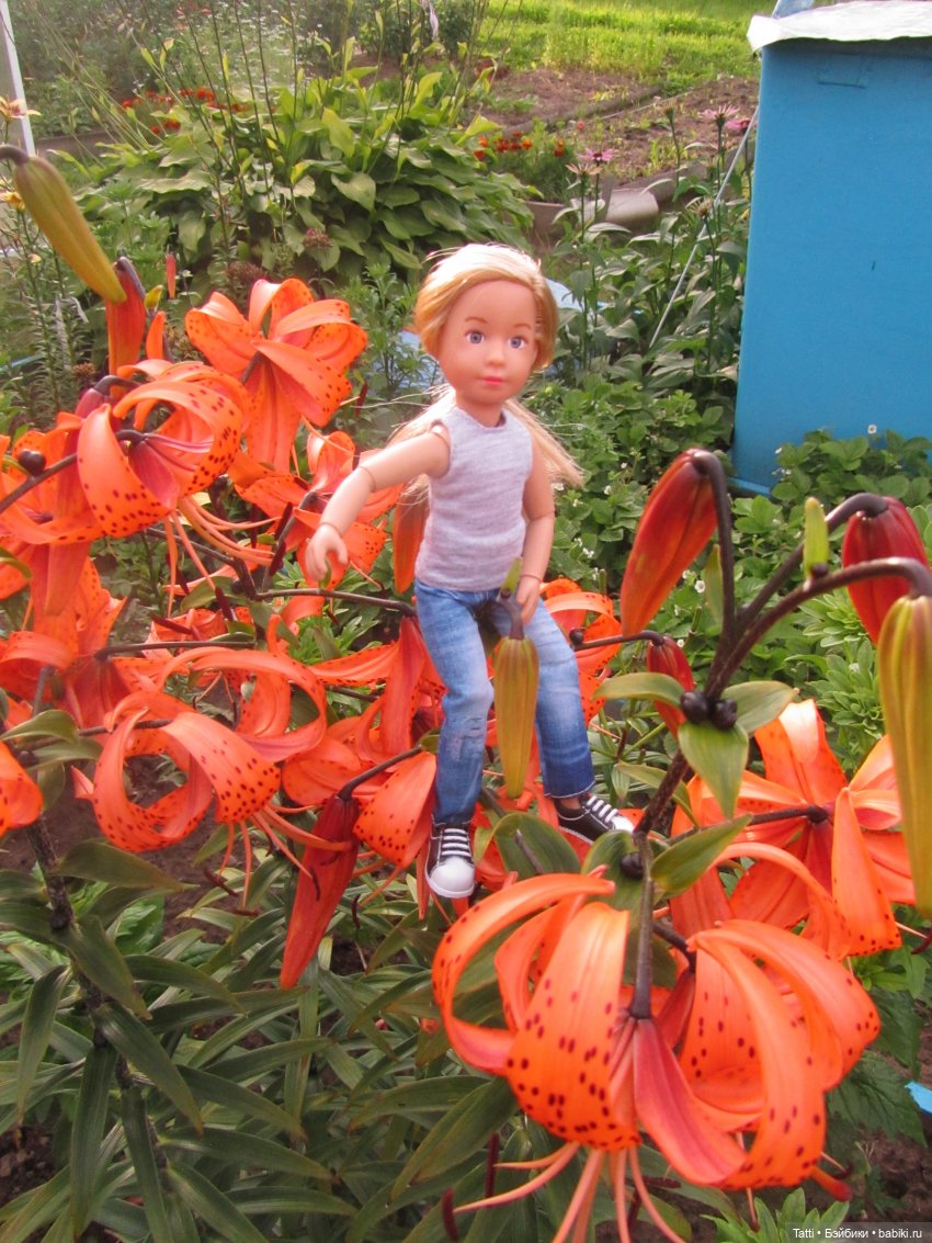 Вера Крузенлинг на даче. Kathe Kruse Kruselings Doll