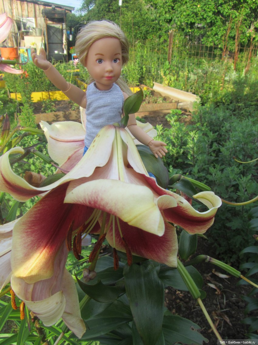 Вера Крузенлинг на даче. Kathe Kruse Kruselings Doll