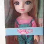 Маленькая куколка