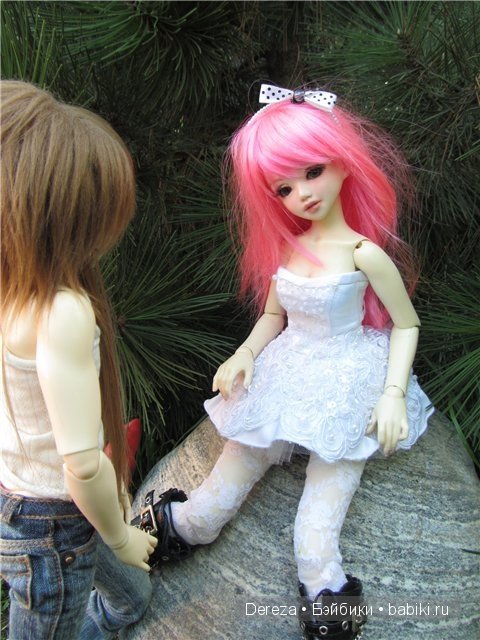 Люся на прогулке. Unoa Lusis Gentaro Araki (фото 5)