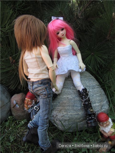 Люся на прогулке. Unoa Lusis Gentaro Araki (фото 3)