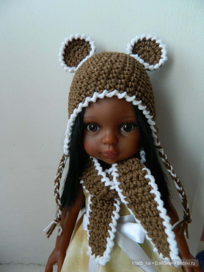 Вязанные шапочки для кукол Паола Рейна 32см