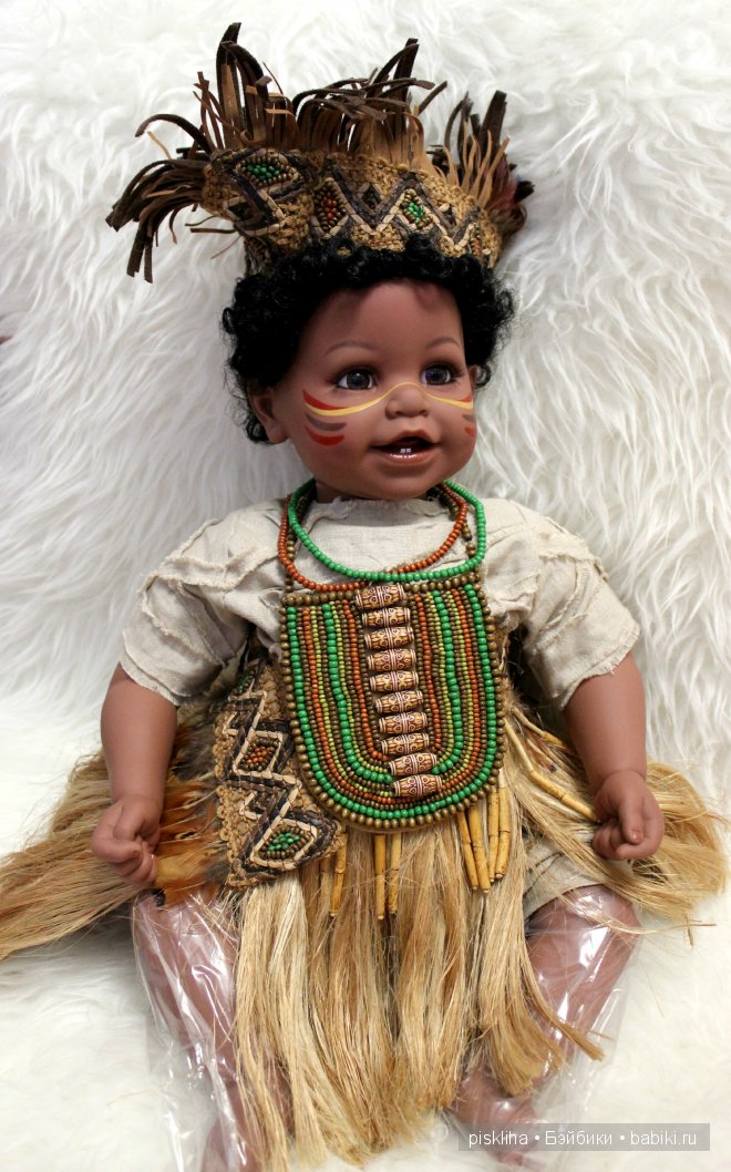 Hidi from Madagascar, Adora