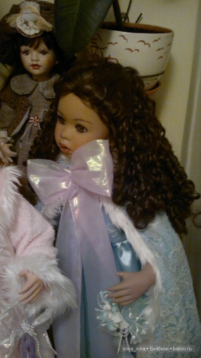 Заморская Снегурочка для русского Деда Мороза