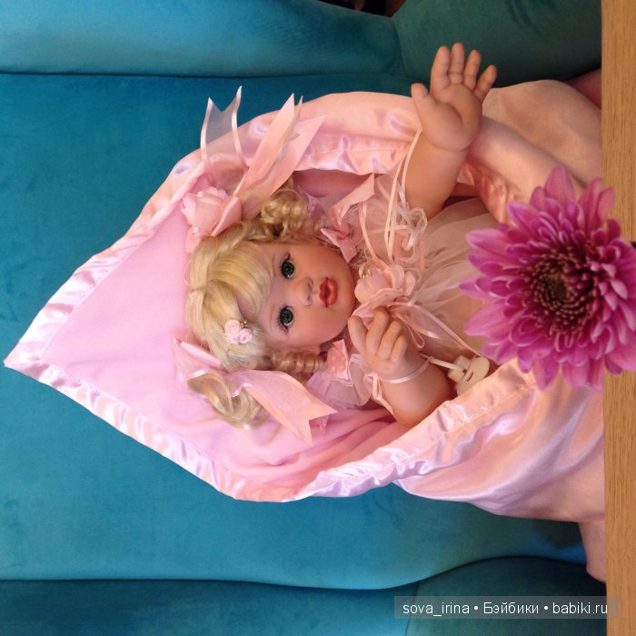 Милый розовощекий ребенок Special Delivery Faysah Spanos