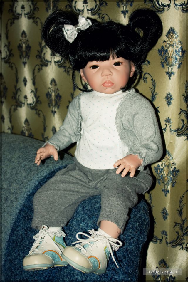 Маленькая фигуристка Акари от Jannie DeLange | Бэйбики Маленькая фигуристка Акари от Jannie DeLange (фото 2)
