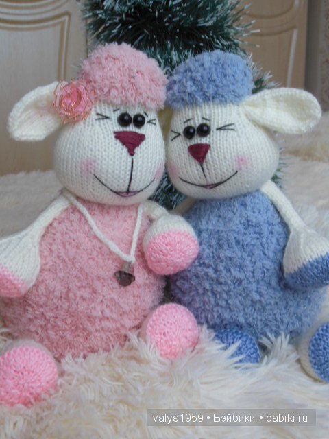 Мои вязаные зайцы и другие игрушки вязанные спицами
