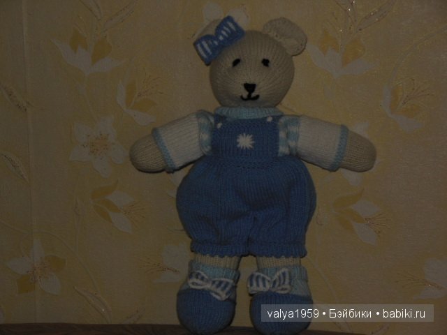 Мои вязаные зайцы и другие игрушки вязанные спицами