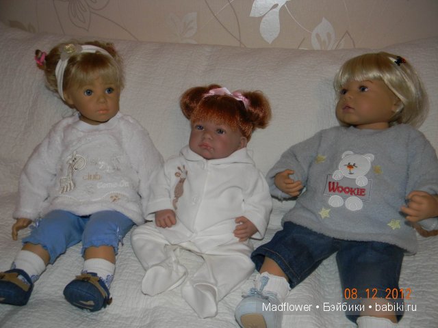 Дело было вечером... Девчонки модничают