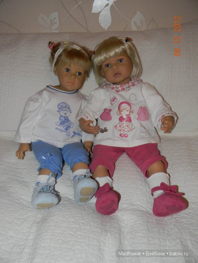 Дело было вечером... Девчонки модничают