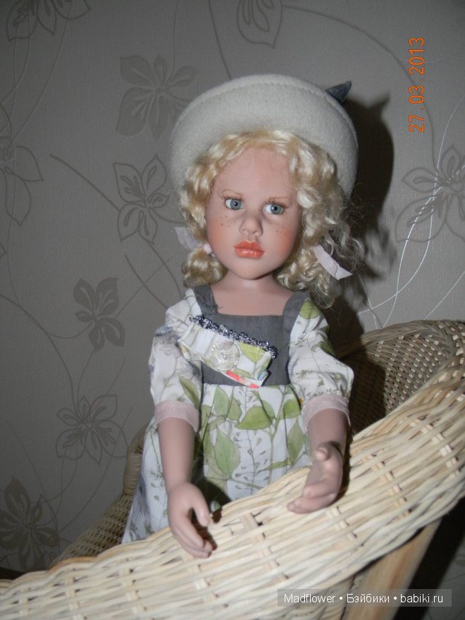 Коллекционная кукла Zuza: Жужа, Зуза или Цуца? Высокомерная красавица из коллекции Zwergnase 2013 года (фото 4)