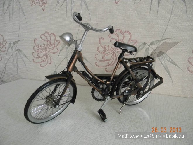 Ах, какие сладкие!!! Куколки из коллекции 2010 года Хайди Плющок )