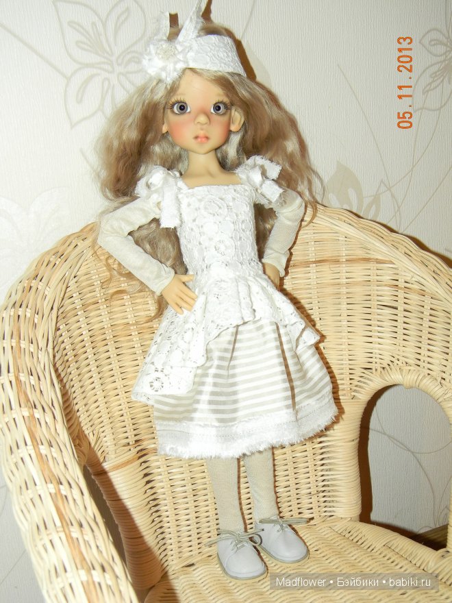 Новое платье для королевы (SK Human Layla Kaye Wiggs)