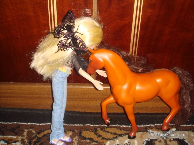 Кукла " Moxie Girlz ". Милашка Эйвери. Приключение в новом доме | Бэйбики Кукла " Moxie Girlz ". Милашка Эйвери. Приключение в новом доме (фото 7)