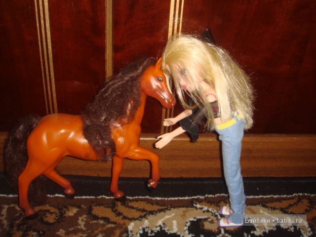 Кукла " Moxie Girlz ". Милашка Эйвери. Приключение в новом доме | Бэйбики Кукла " Moxie Girlz ". Милашка Эйвери. Приключение в новом доме (фото 8)