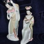 Пара фарфоровых статуэток азиатские девушки.