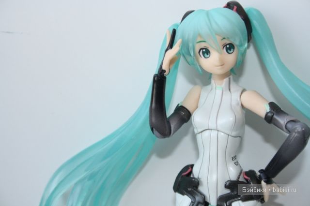 Яркая внешность)